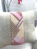 Bracelet PAYSAGE rose en perles Miyuki Delicas avec fermoir coulissant